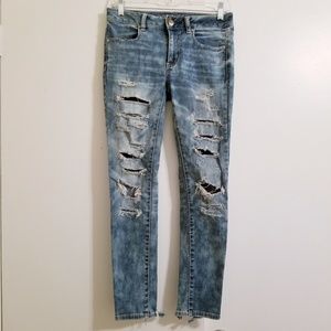 American Eagle distressed denim jeans size 2